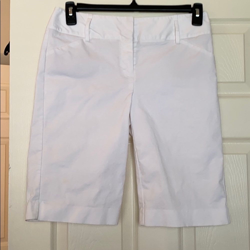 Dana Buchman Shorts